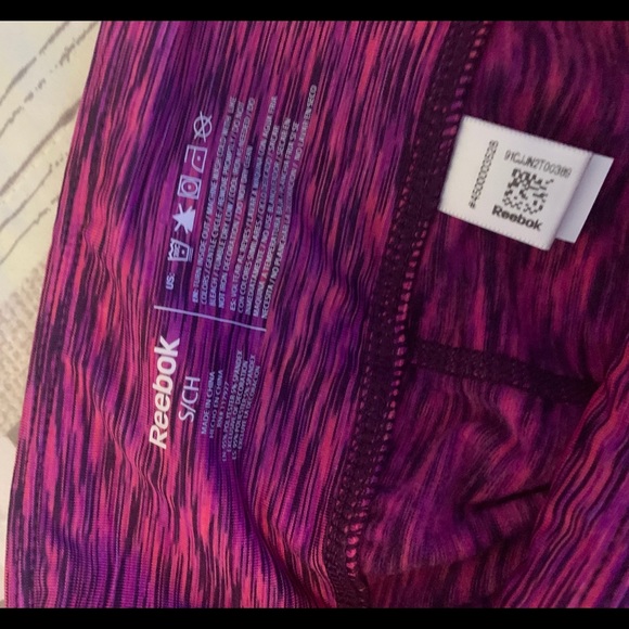 REEBOK - Picture 3 of 3